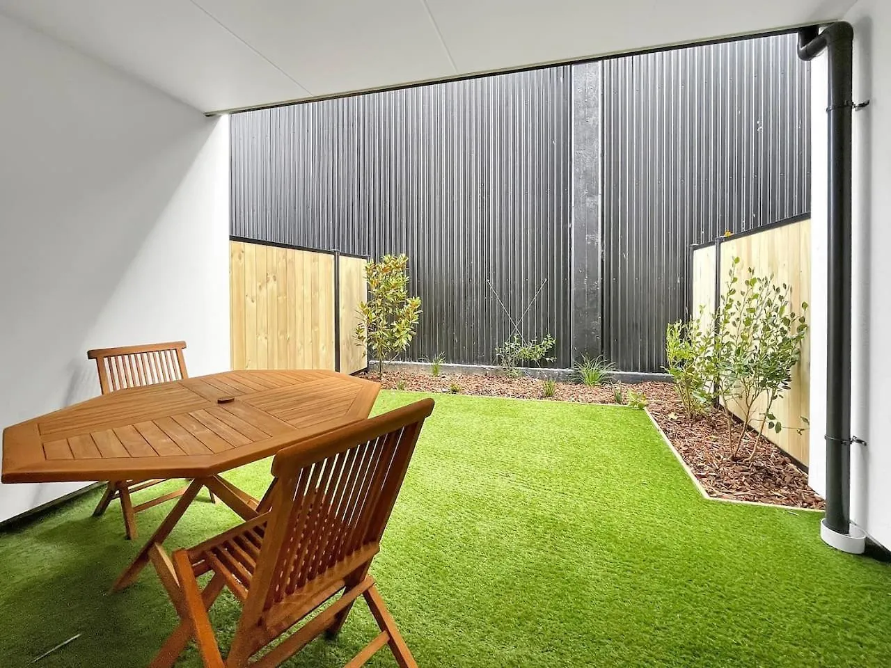 Lovely Cbd Studio On Allen Christchurch New Zealand